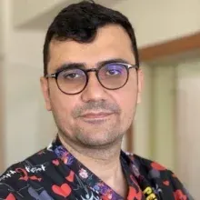 Doç. Dr. Tarık Kıvrak — Kardiyoloji, Elazığ. Portre fotoğrafı.