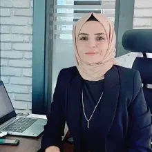Uzm. Dyt. Sibel Çevik — Diyetisyen, Diyarbakır. Portre fotoğrafı.