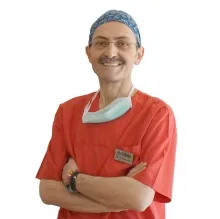 Dt. Sefa Dalbudak — Diş Hekimi, Denizli. Portre fotoğrafı.