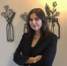 Kl. Psk. Büşra Çobanoğlu Ekinci — Psikoloji, İstanbul. Portre fotoğrafı.