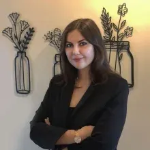 Kl. Psk. Büşra Çobanoğlu Ekinci — Psikoloji, İstanbul. Portre fotoğrafı.