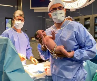 Op. Dr. Bülent Arıcı profilinde yer alan galeri fotoğrafı.