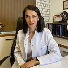 Uzm. Dr. Nurcihan Aytaş Diri — Acil Tıp, Bornova, İzmir. Portre fotoğrafı.
