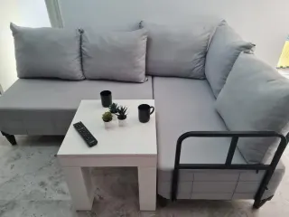 Dkt. Emel Gürler profilinde yer alan galeri fotoğrafı.