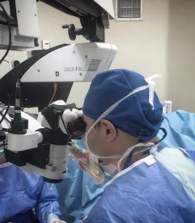 Op. Dr. Ahmet Savran profilinde yer alan galeri fotoğrafı.
