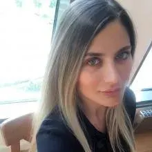 Kl. Psk. Simru Demirbaş — Psikoloji, İstanbul. Portre fotoğrafı.