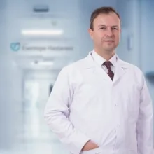 Prof. Dr. Berkant Kaderli — Göz Hastalıkları, Nilüfer, Bursa. Portre fotoğrafı.