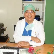 Prof. Dr. Birol Yamak — Kalp Ve Damar Cerrahisi, Ankara. Portre fotoğrafı.