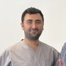 Uzm. Dr. Sedat Öztürk — Van. Portre fotoğrafı.