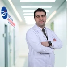 Op. Dr. Gülmemmed Ferzıyev — Ortopedi Ve Travmatoloji, İstanbul. Portre fotoğrafı.