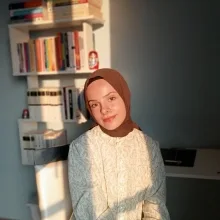 Psk. Dan. Gülizar Ataş — Psikolojik Danışma ve Rehberlik. Portre fotoğrafı.