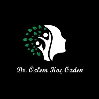 Psk. Özlem Koç Özden — Psikoloji, Ankara. Portre fotoğrafı.
