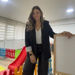 Psk. Yağmur Doyuran. Portre fotoğrafı.