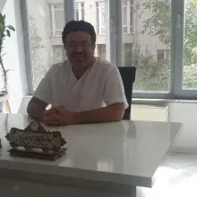 Dt. Levent Yıldırım — Diş Hekimi, Ankara. Portre fotoğrafı.