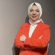 Psk. Süeyda Cura — Psikoloji. Portre fotoğrafı.