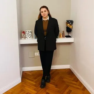 Kl. Psk. Yağmur Yarlılar — Psikoloji, İstanbul. Portre fotoğrafı.