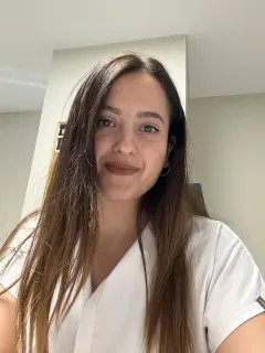 Op. Dr. Yasemin Albak profilinde yer alan galeri fotoğrafı.