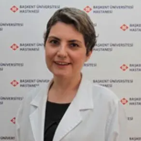 Doç. Dr. Hande Ayraler Taner — Çocuk ve Ergen Psikiyatrisi, Çankaya, Ankara. Portre fotoğrafı.