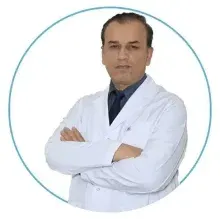 Dr. Ayhan Dağaşan — Pratisyen, İstanbul. Portre fotoğrafı.