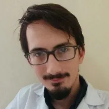 Dt. Mustafa Ali Arıkan — Diş Hekimi, Sakarya. Portre fotoğrafı.