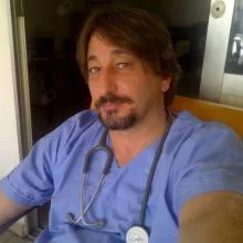 Dr. Suat Sayın — Acil Tıp, Üsküdar, İstanbul. Portre fotoğrafı.