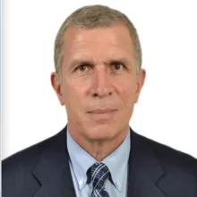 Prof. Dr. İbrahim Bora — Nöroloji, Bursa. Portre fotoğrafı.