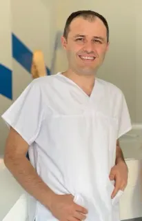 Dt. İlhan Ulusoy profilinde yer alan galeri fotoğrafı.