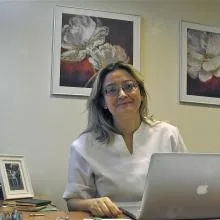 Prof. Dr. Fulya Özdemir — İstanbul. Portre fotoğrafı.