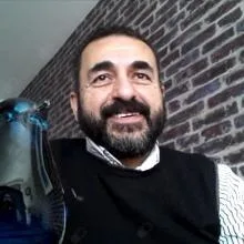 Uzm. Dr. Aydın Demirkol — Psikiyatri, Ankara. Portre fotoğrafı.
