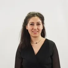 Dt. Tuğçe Gül — Diş Hekimi, İstanbul. Portre fotoğrafı.
