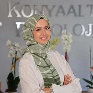 Kl. Psk. Hande Nur Akın — Psikoloji, Antalya. Portre fotoğrafı.