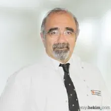 Op. Dr. Tuncay Saatçi — Göz Hastalıkları, Antalya. Portre fotoğrafı.