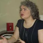 Op. Dr. Ünzile Balcı Akbuğa — Plastik Rekonstrüktif Ve Estetik Cerrahi, Ankara. Portre fotoğrafı.