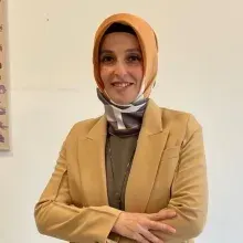 Op. Dr. Betül Büyükkaya Alptekin — Kadın Hastalıkları Ve Doğum, İstanbul. Portre fotoğrafı.
