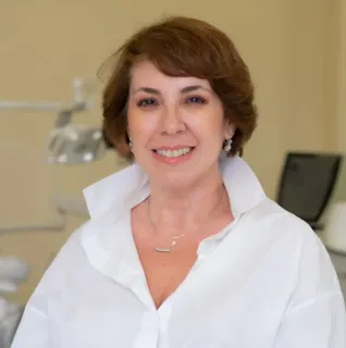 Prof. Dr. Elif Eser Acarel profilinde yer alan galeri fotoğrafı.