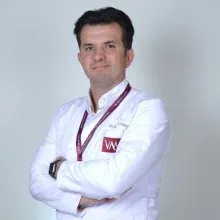 Op. Dr. Volkan Güneş — Ortopedi Ve Travmatoloji, Muğla. Portre fotoğrafı.