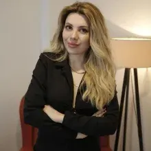 Kl. Psk. Elif Kaytan Öz. Portre fotoğrafı.
