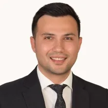 Uzm. Dr. Sefa Kurt — Fiziksel Tıp Ve Rehabilitasyon, Kadıköy, İstanbul. Portre fotoğrafı.