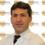Uzm. Dr. Mahmut Öksüzler — Radyoloji, Çukurova, Adana. Portre fotoğrafı.