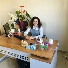 Uzm. Dr. Nur Özgedik Turhan — Psikiyatri, Kahramanmaraş. Portre fotoğrafı.
