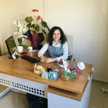 Uzm. Dr. Nur Özgedik Turhan — Psikiyatri, Kahramanmaraş. Portre fotoğrafı.