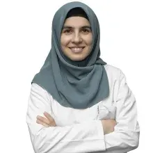 Dt. Fatıma Sümeyye Soğancı Kısaç — Diş Hekimi, Denizli. Portre fotoğrafı.
