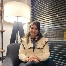 Kl. Psk. Hande Gezgin Taşpınar — Psikoloji, Eskişehir. Portre fotoğrafı.