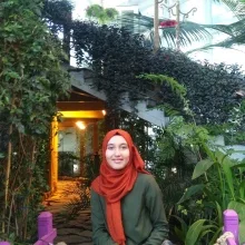 Dyt. Elif Manay — Diyetisyen. Portre fotoğrafı.