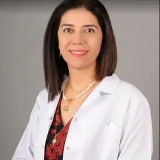 Prof. Dr. Emine Şen — Göz Hastalıkları, Ankara. Portre fotoğrafı.