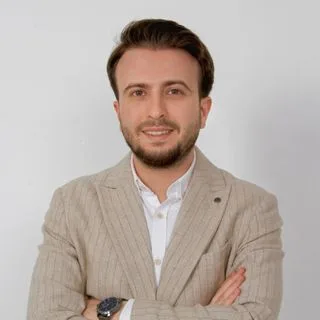 Psk. Bünyamin Mert Bürtek — Psikoloji, Sakarya. Portre fotoğrafı.