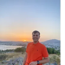 Dt. Mehmet Salih Doğala — Diş Hekimi, İstanbul. Portre fotoğrafı.