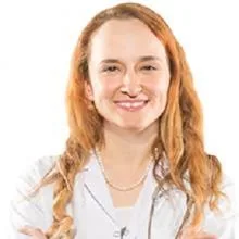 Op. Dr. Nergis Zümrütbaş — Denizli. Portre fotoğrafı.