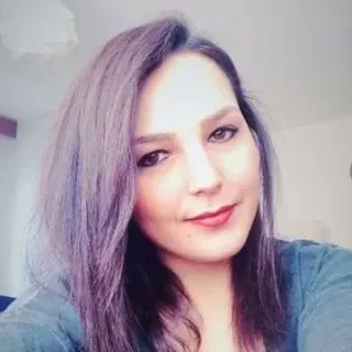 Dt. Özge İlhan profilinde yer alan galeri fotoğrafı.