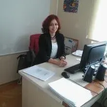 Psk. Ayçin Ekmekçi Özgür — Psikoloji, İstanbul. Portre fotoğrafı.